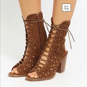 Floral Cutout Ankle boot Sandel